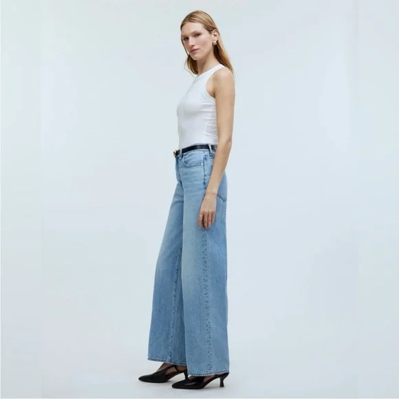 Madewell Super Wide Leg Jeans in Ahern Wash - Picture 2 of 5